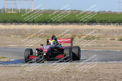 media/Apr-30-2022-CalClub SCCA (Sat) [[98b58ad398]]/Group 6/Race (Outside Grapevine)/